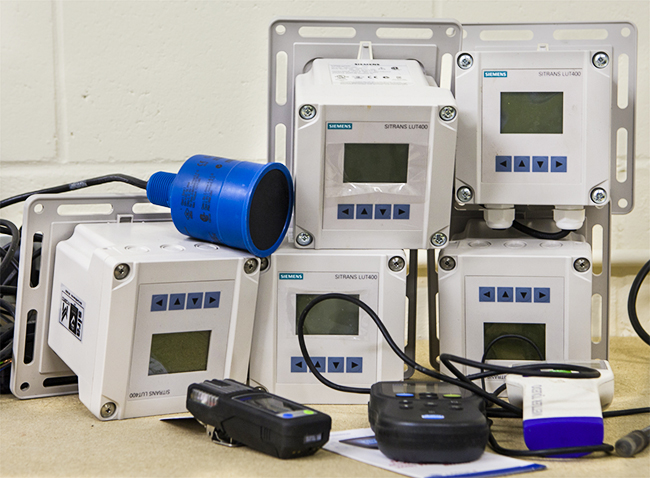 Ecotec use Ultransonic Trnasucers and Controllers